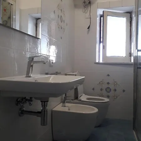 Casa Vacanze Lino E Iolanda Pollara Buitenkant foto